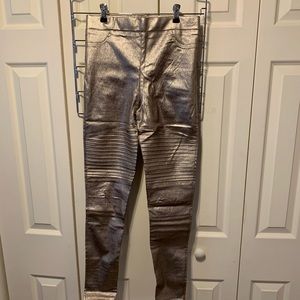 Ooberswank Rose Gold metallic skinny pants.